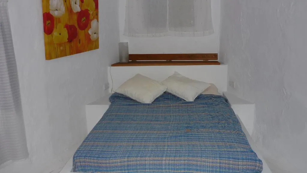 La Muralla Yunquera 0*,